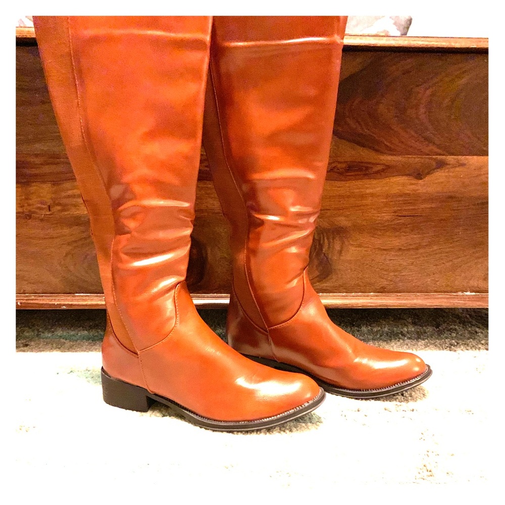 BRAND NEW ladies riding boots